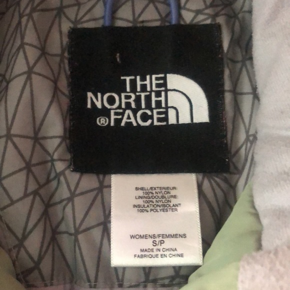 The North Face winter coat p2422 - Picture 9 of 12